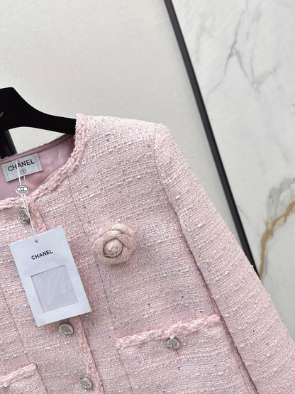 25 Girly pink short woven jacket