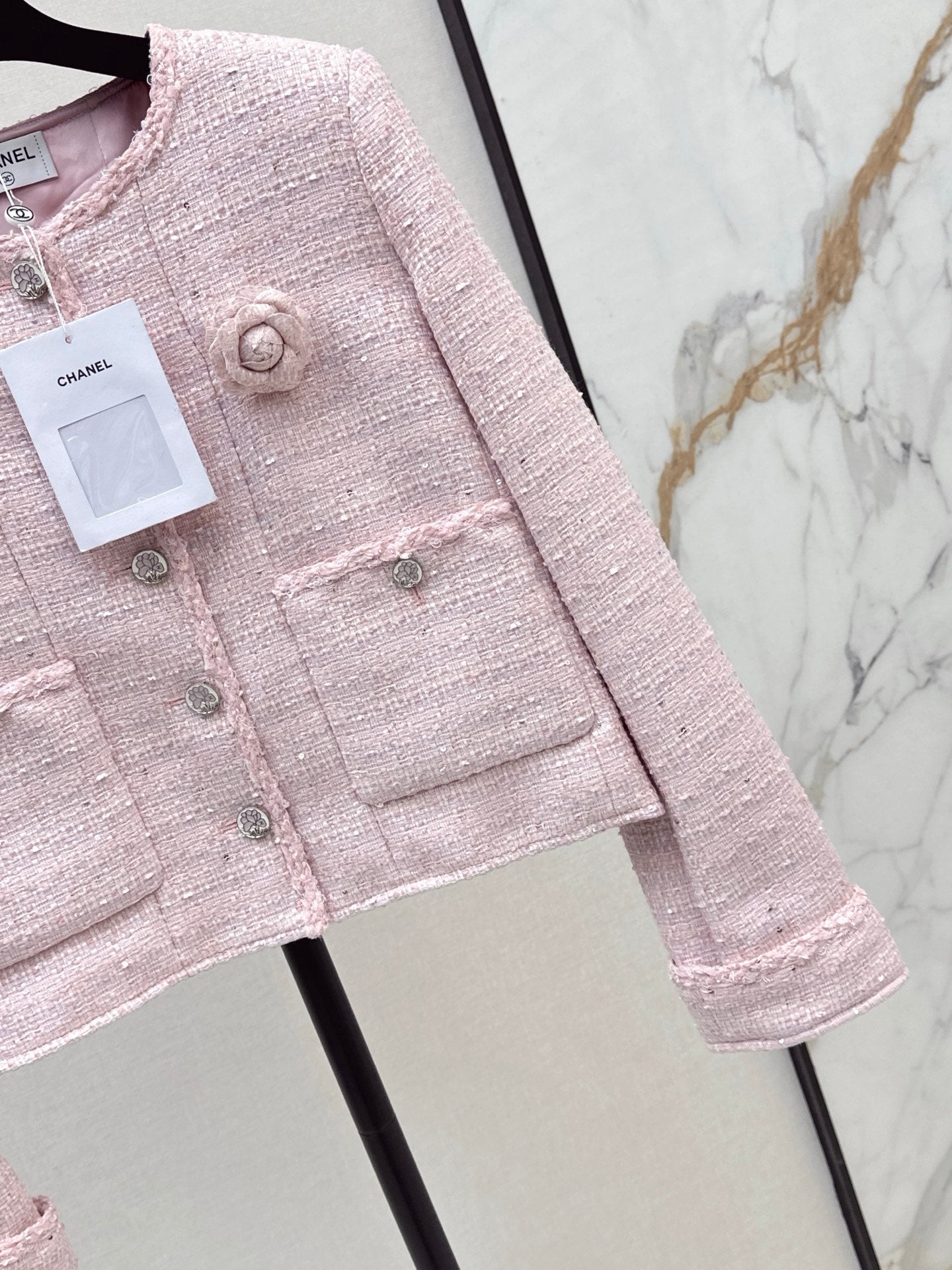 25 Girly pink short woven jacket