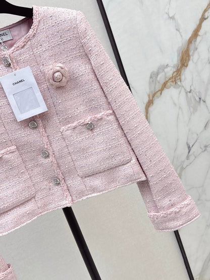 25 Girly pink short woven jacket