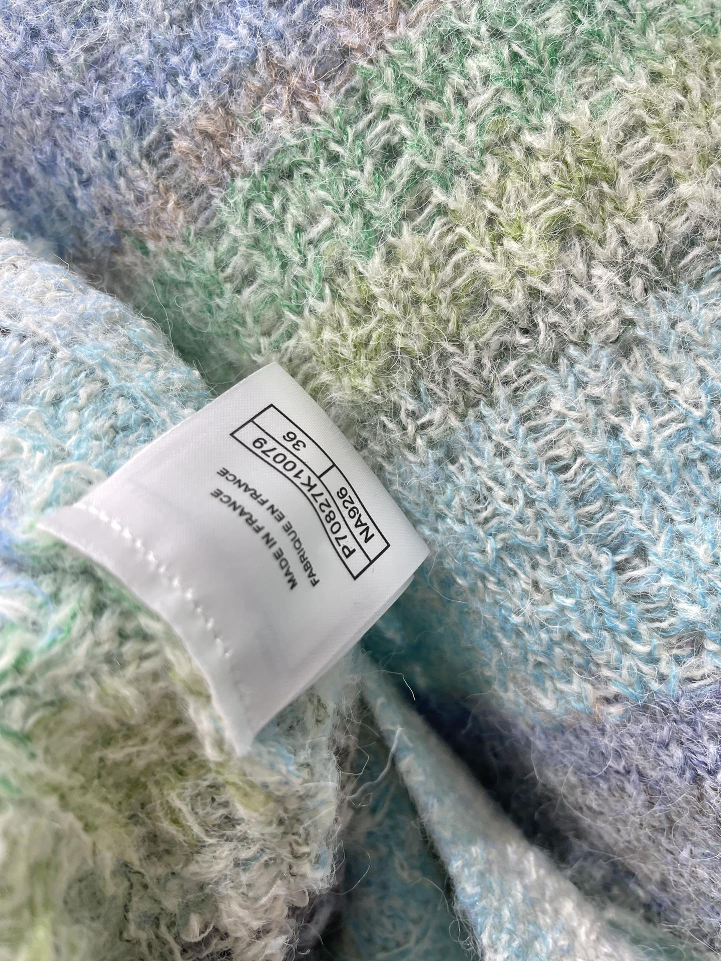 25 Gradient-panel mohair loose sweater