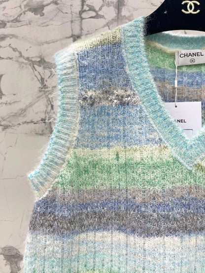 25 Gradient mohair vest