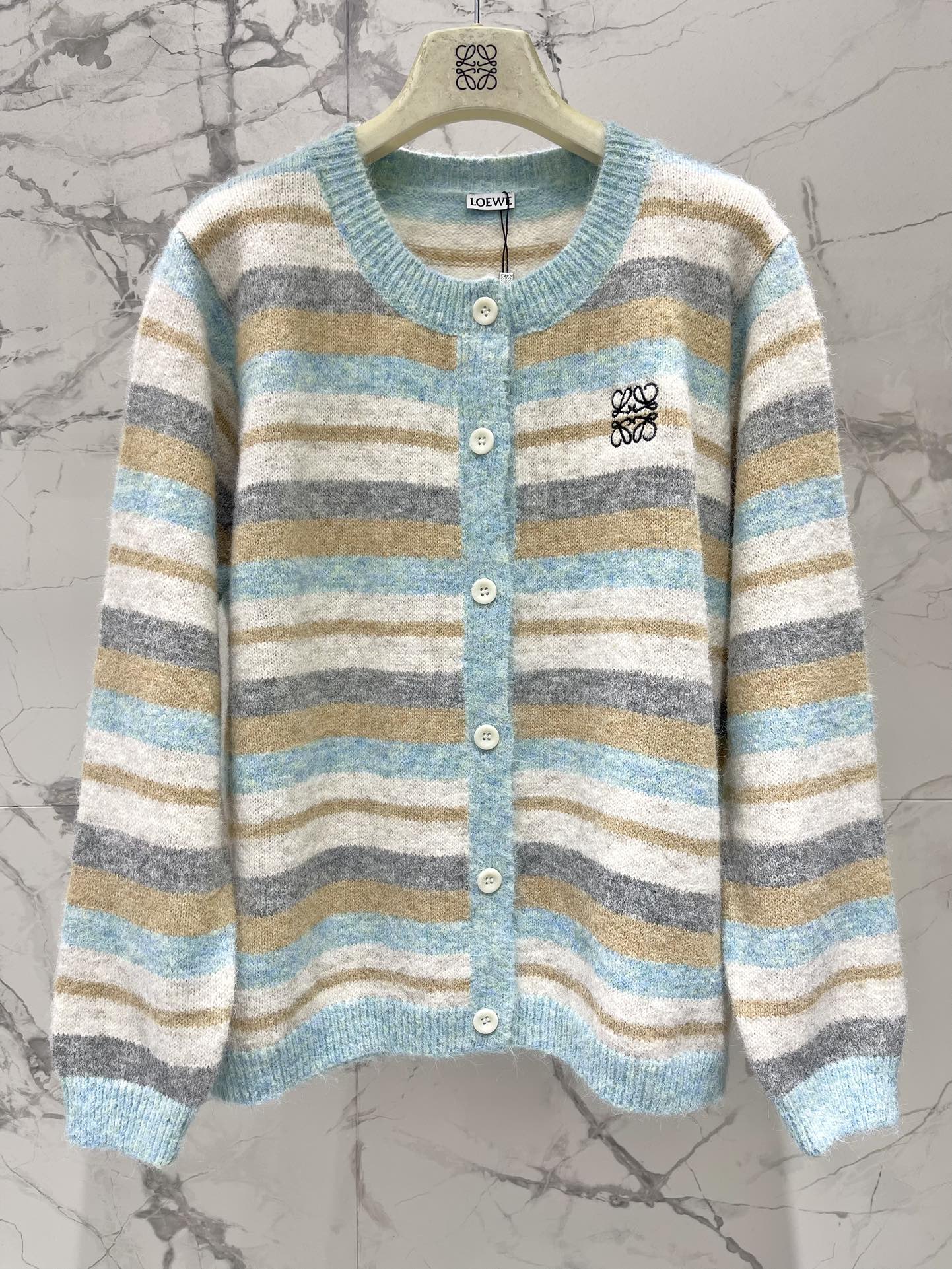 25 New embroidered logo striped knitted cardigan