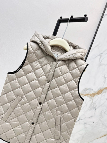 25 New Diamond Hooded Down Vest Jacket