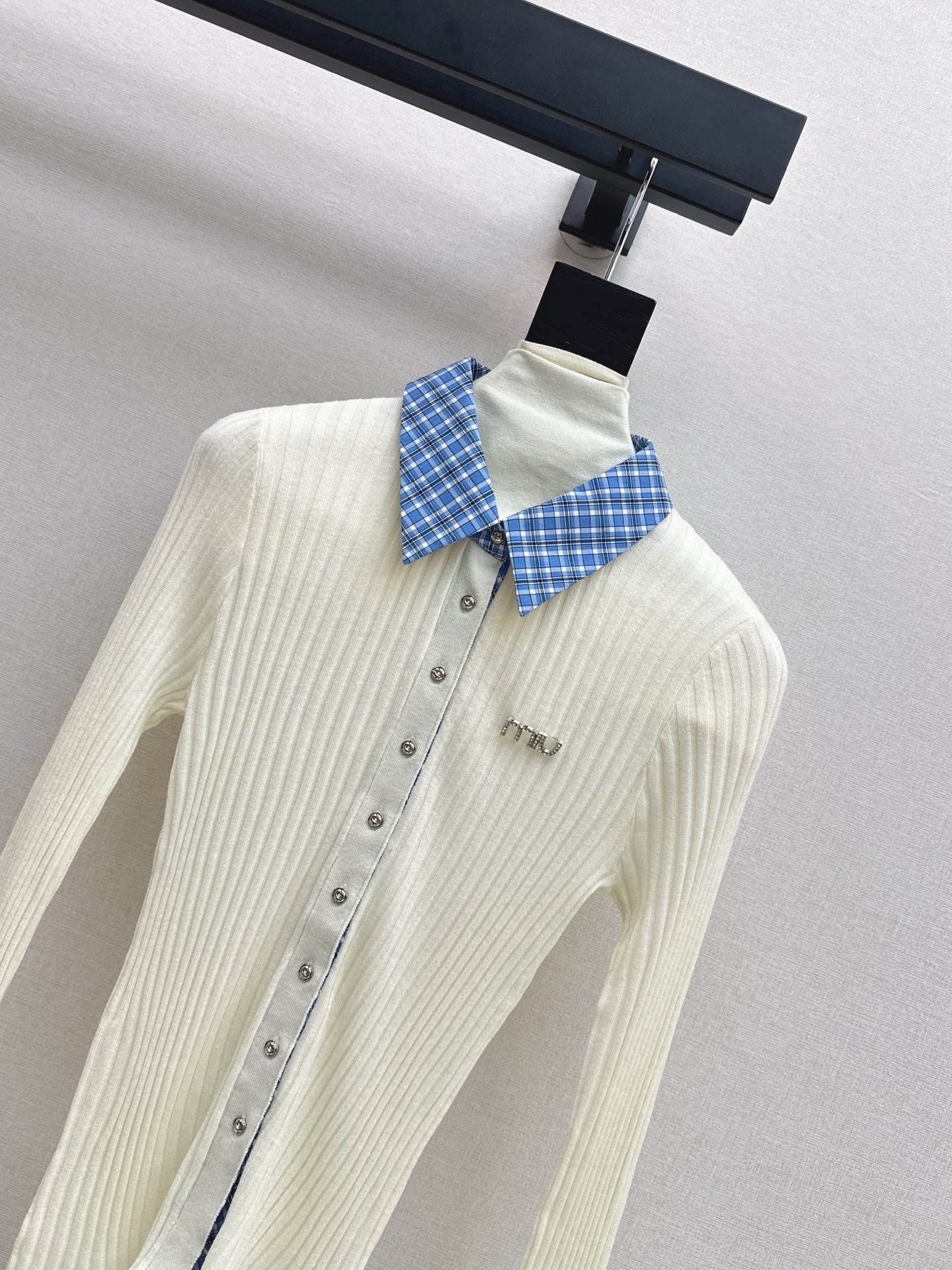 25 New plaid stitching fake two-piece sweater(WHITE/BLACK)