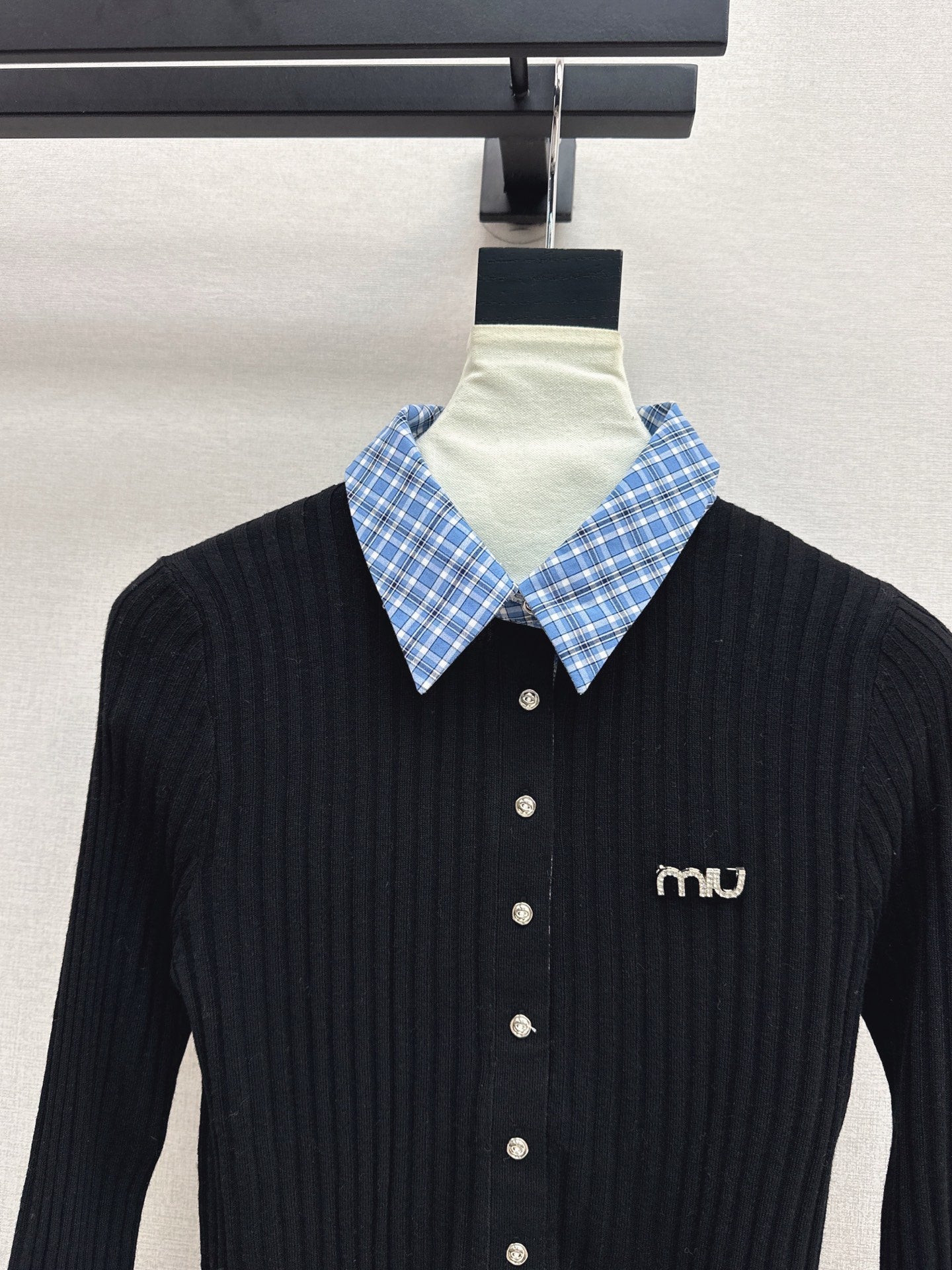 25 New plaid stitching fake two-piece sweater(WHITE/BLACK)