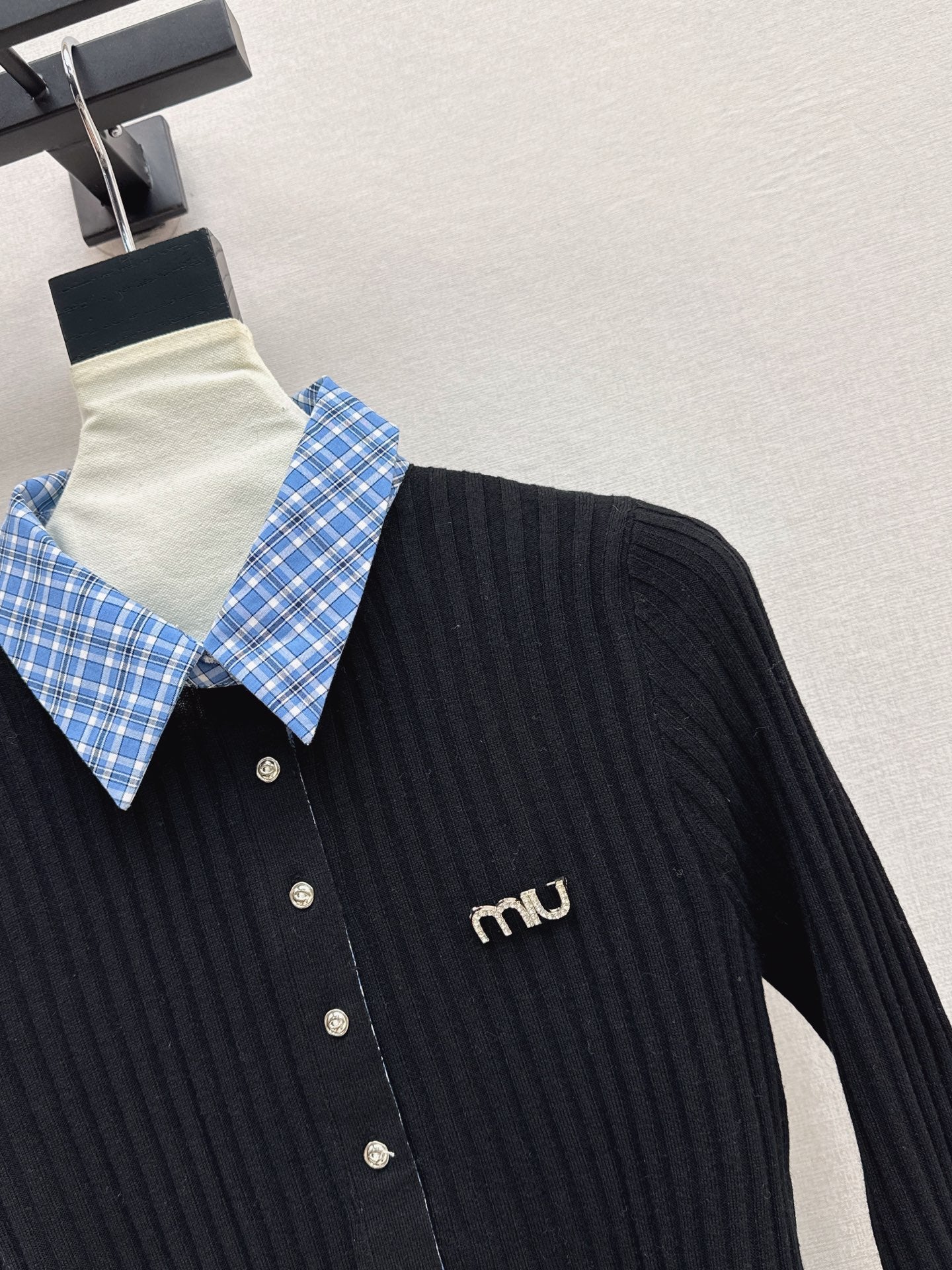 25 New plaid stitching fake two-piece sweater(WHITE/BLACK)