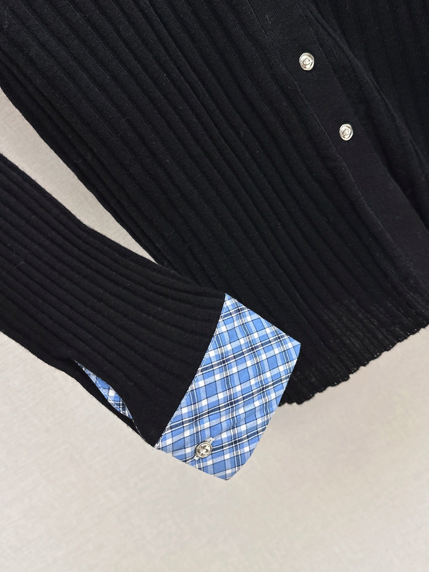 25 New plaid stitching fake two-piece sweater(WHITE/BLACK)