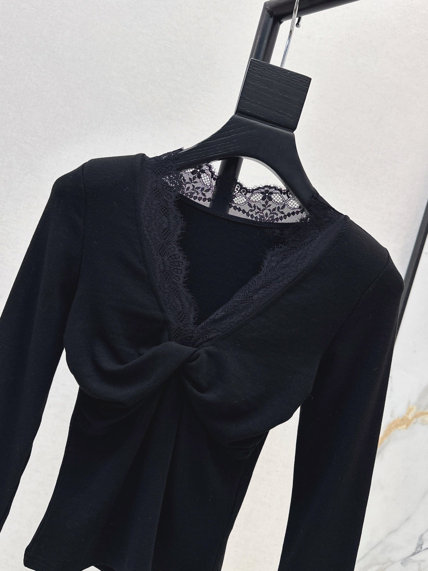 25fw new lace splicing V-neck long sleeves