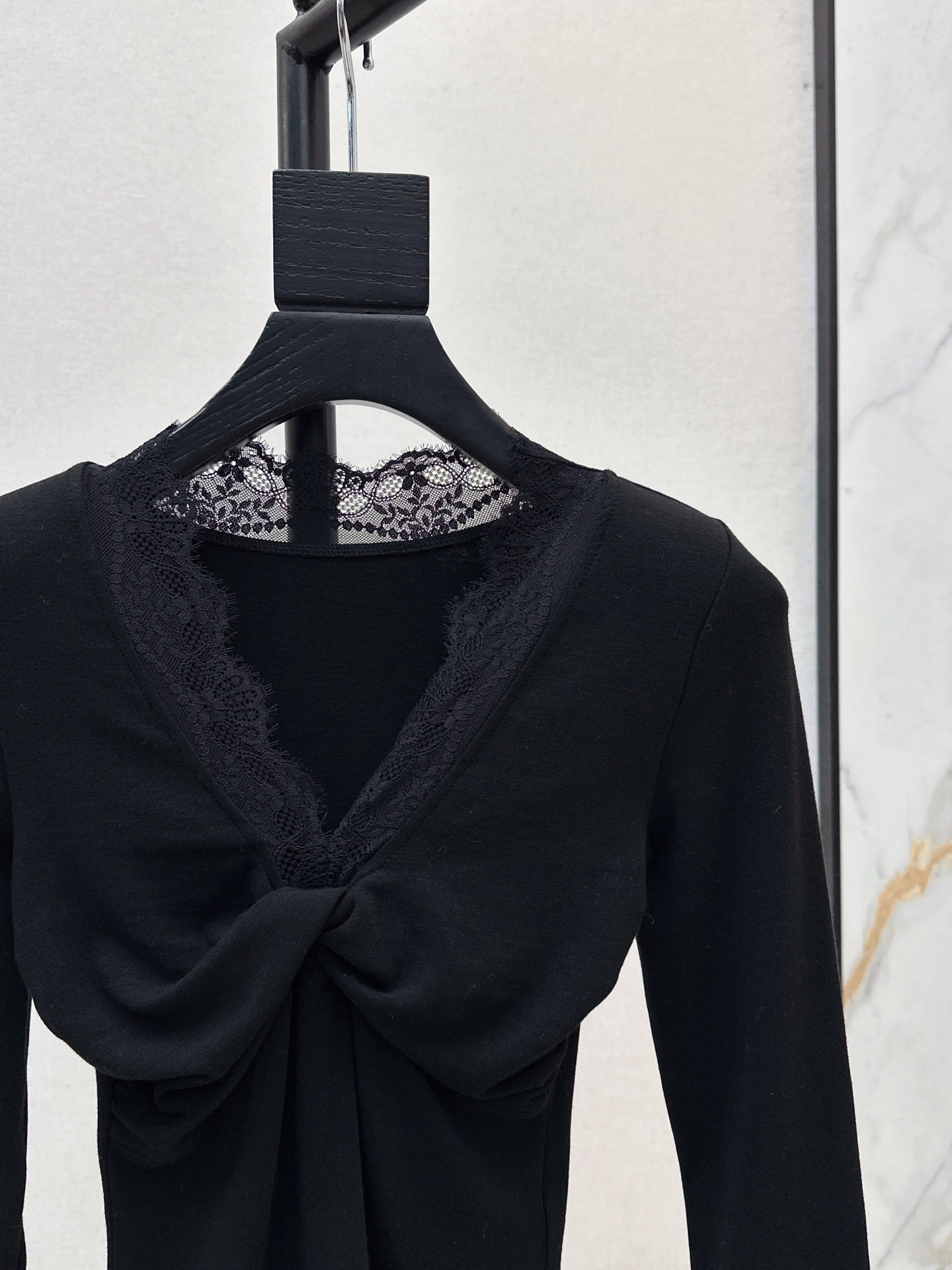 25fw new lace splicing V-neck long sleeves