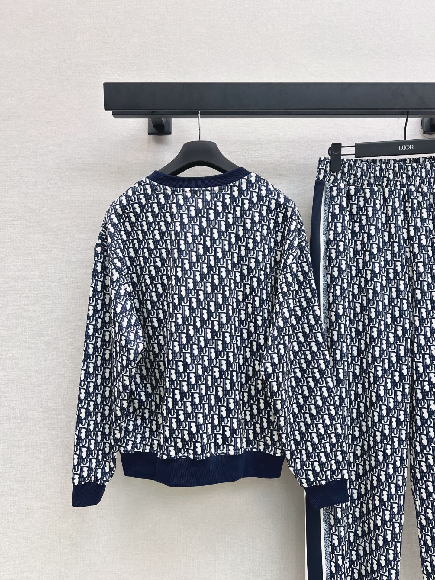 25fw new pattern sweatshirt with trousers set