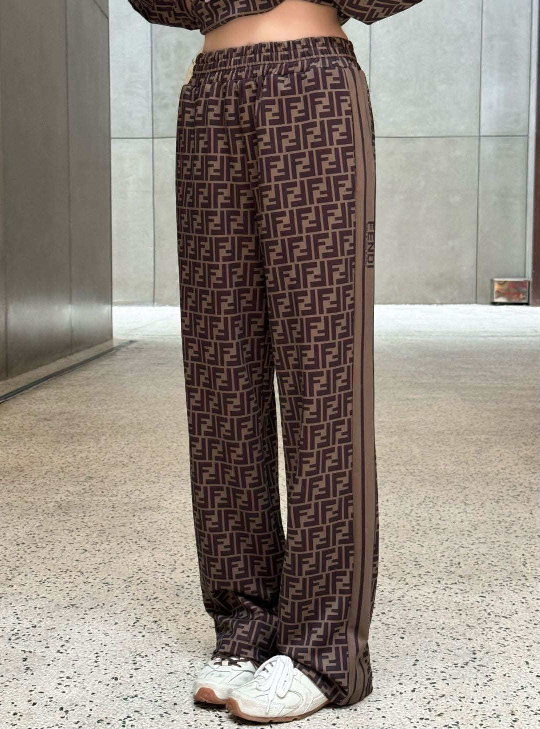 25fw new letter old flower sweatshirt with trousers suit