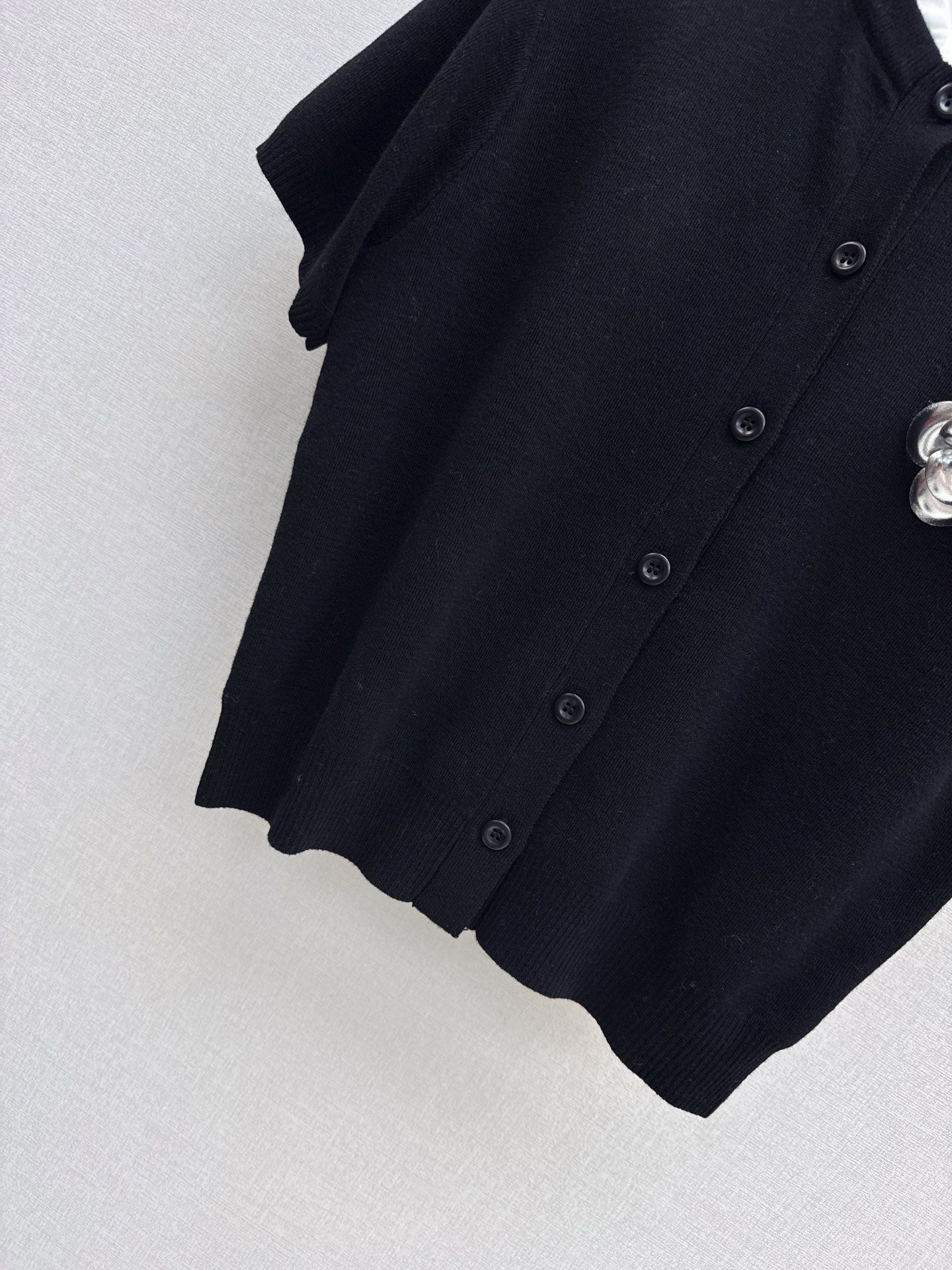 25fw new camellia knitted short sleeves