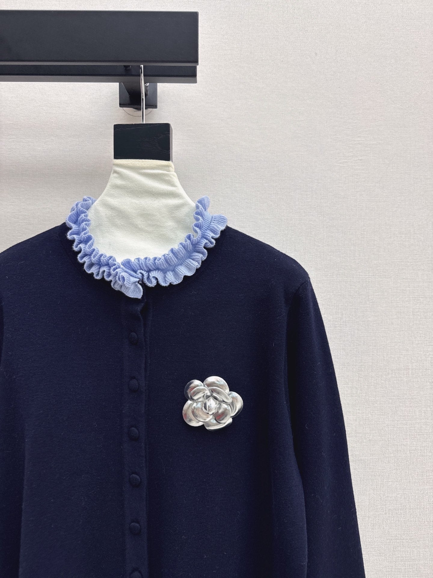 25fw new camellia fake two-piece knitted cardigan