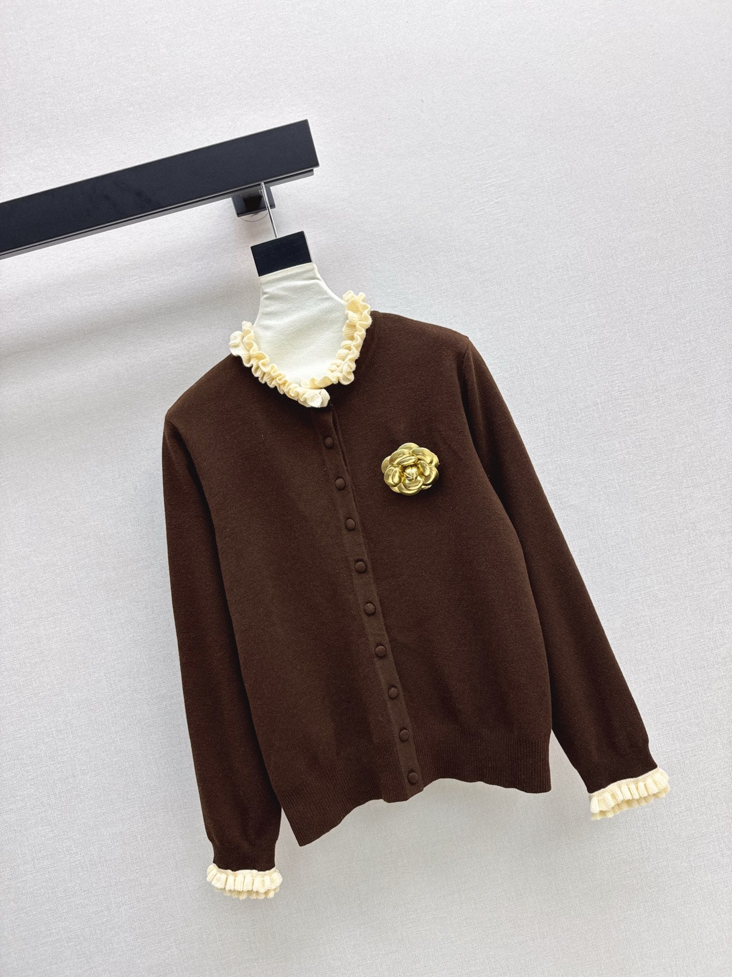 25fw new camellia fake two-piece knitted cardigan