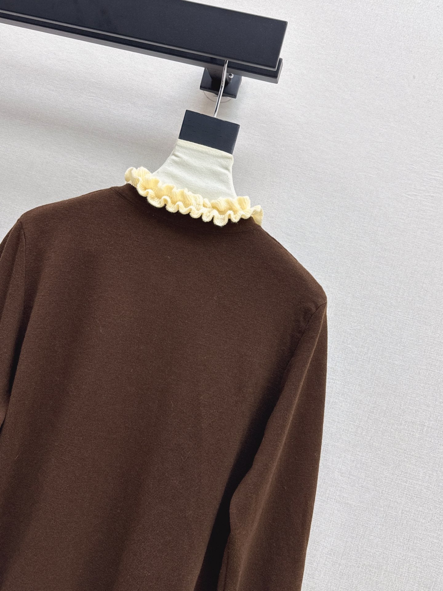 25fw new camellia fake two-piece knitted cardigan