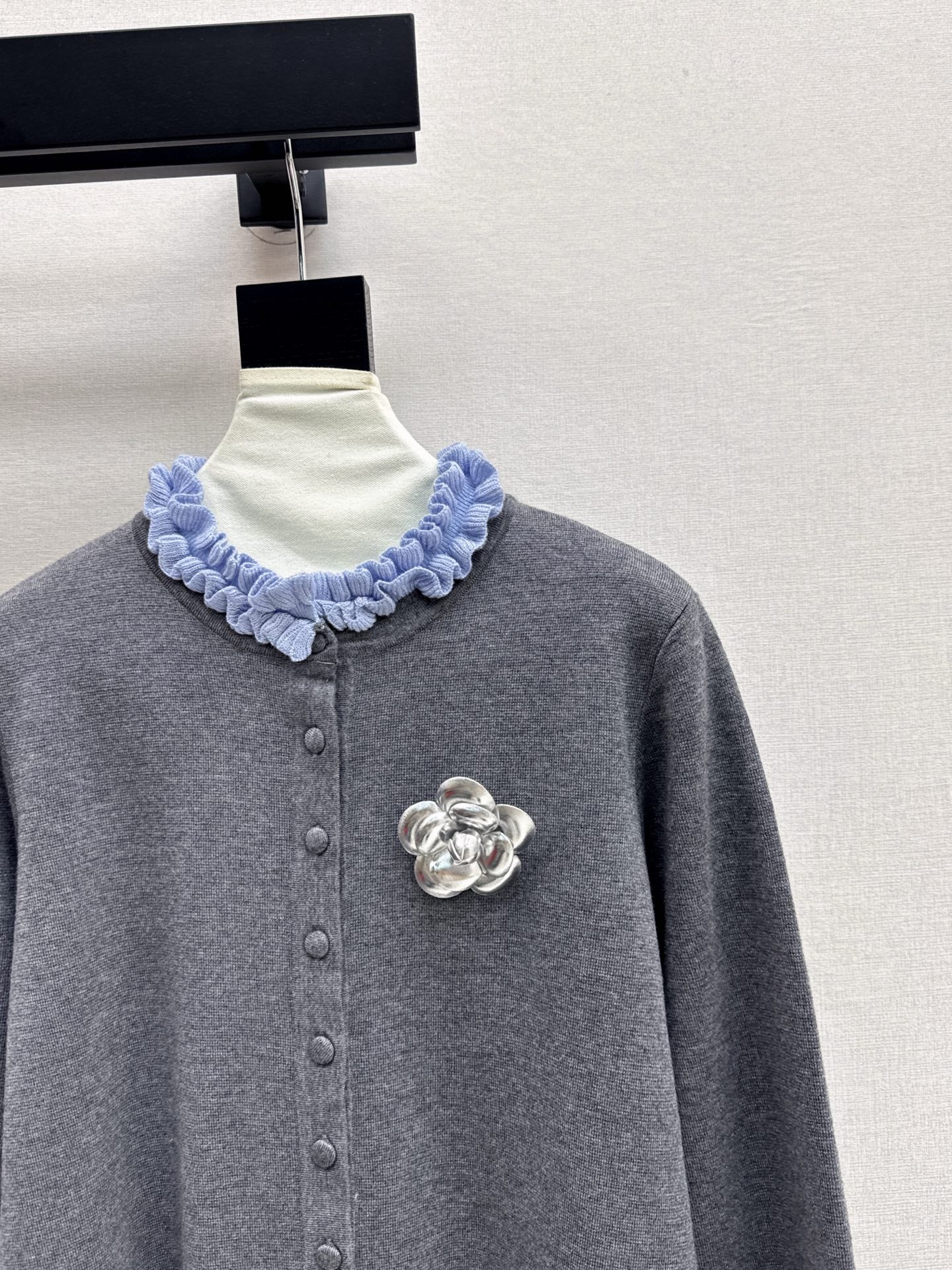 25fw new camellia fake two-piece knitted cardigan