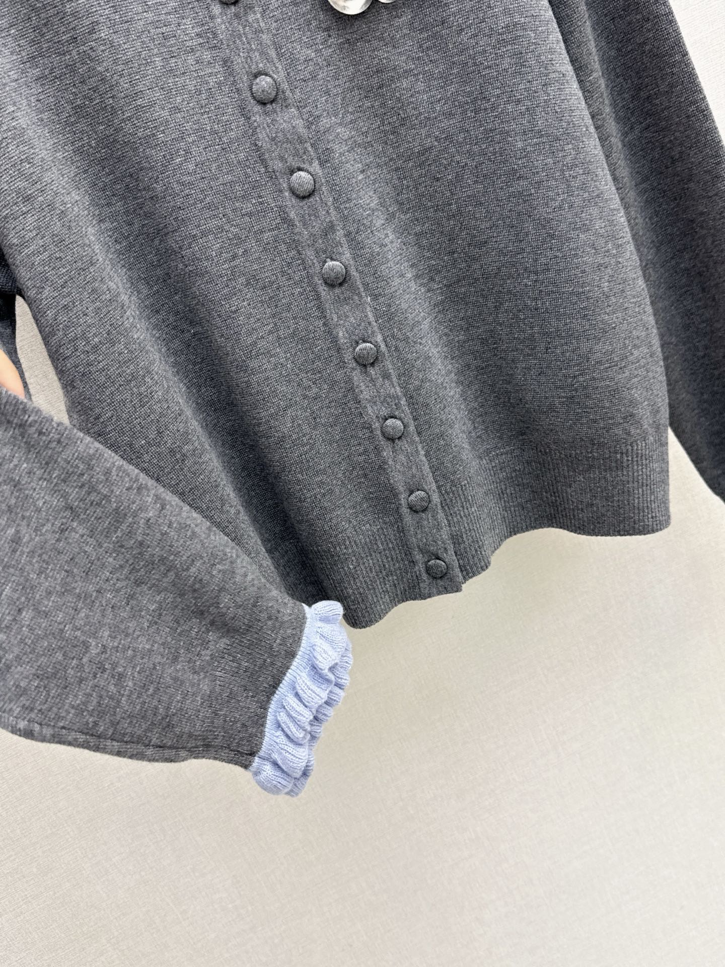 25fw new camellia fake two-piece knitted cardigan