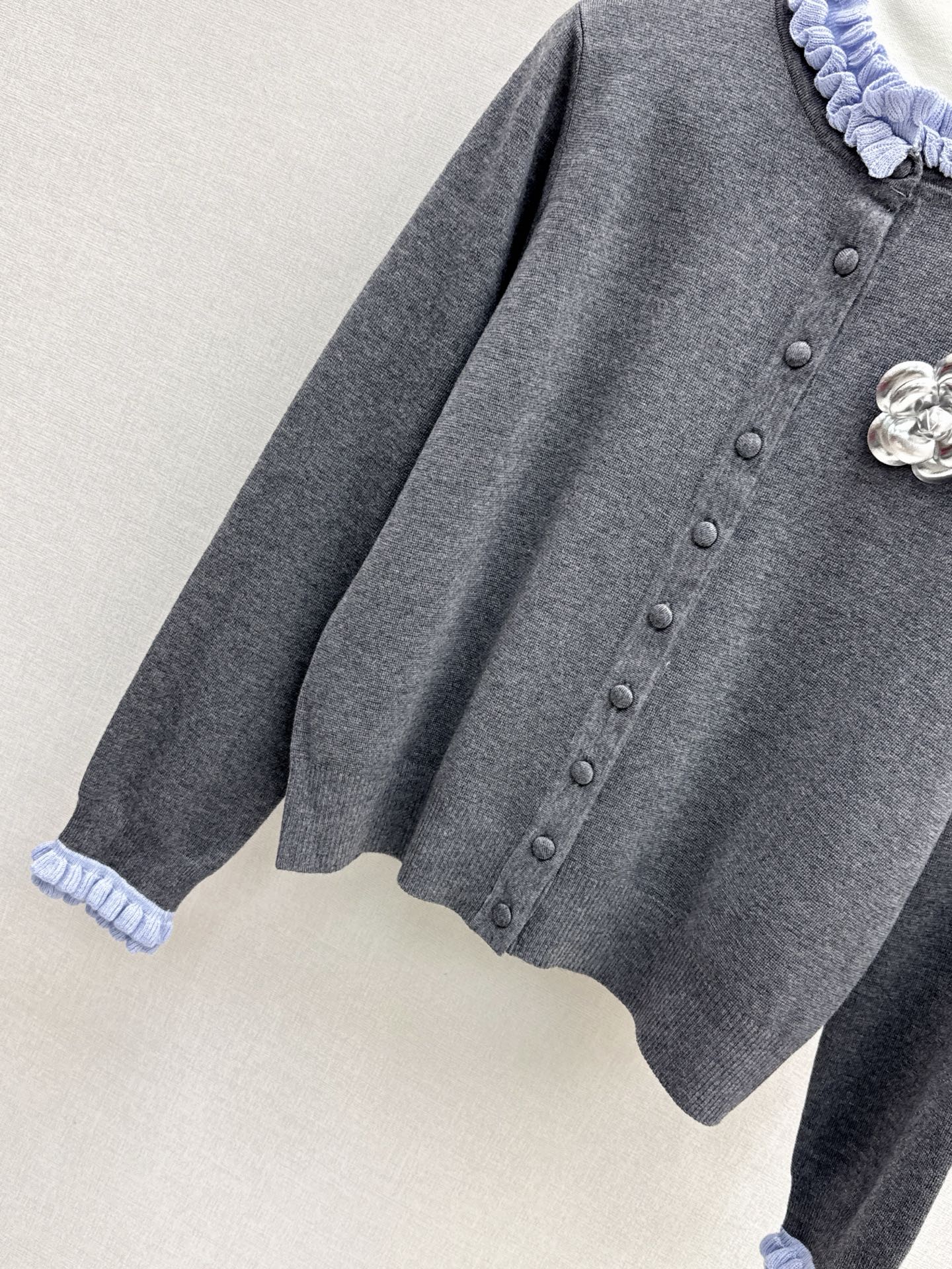 25fw new camellia fake two-piece knitted cardigan