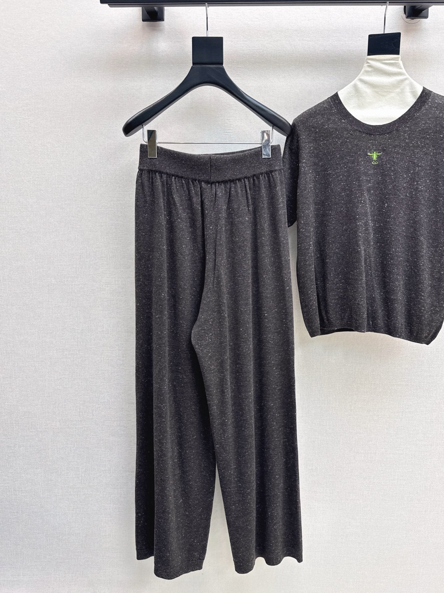 25fw new wool embroidered sweater with straight pants suit