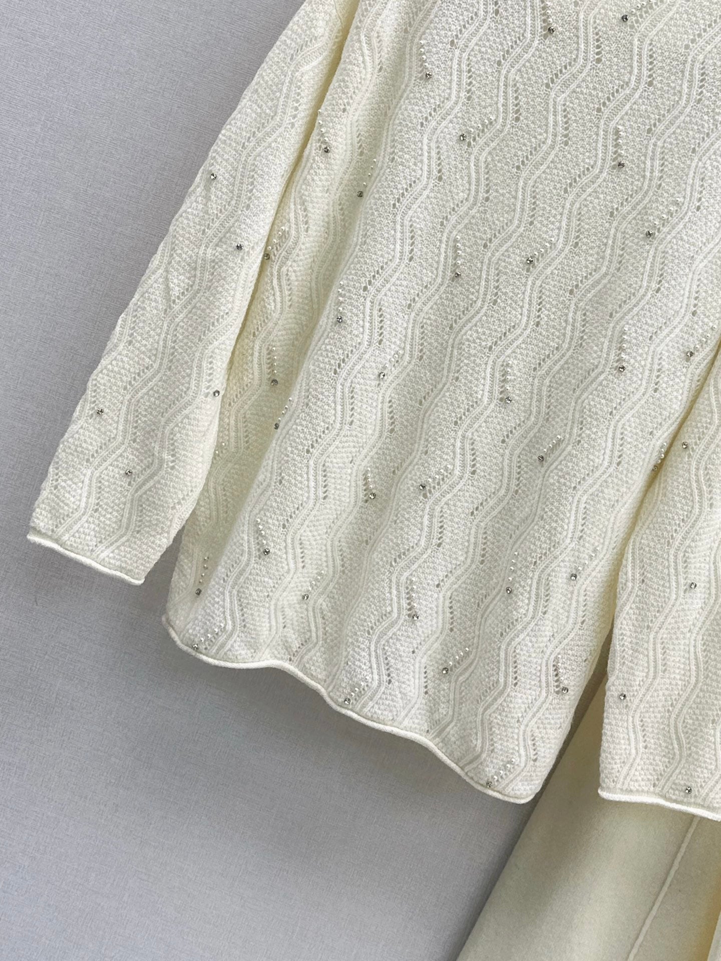 25fw new wool beaded round neck sweater with straight pants suit