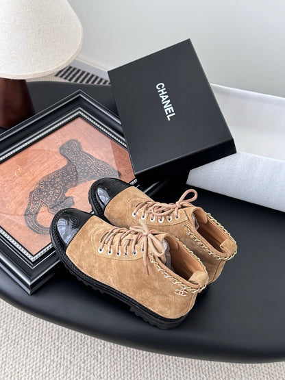 25 New Chain Knight Boots