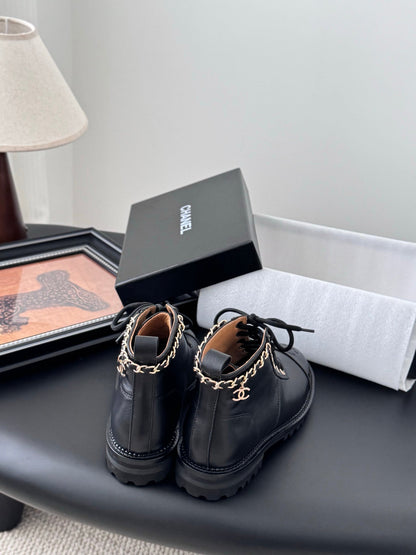 25 New Chain Knight Boots