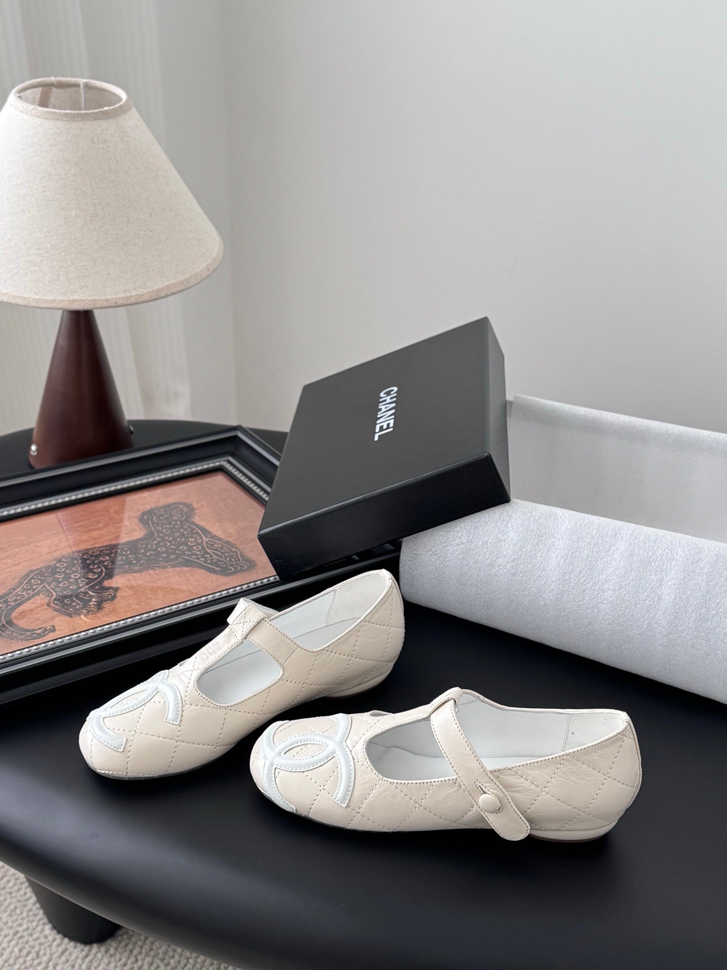 25 Vintage vintage series flat shoes