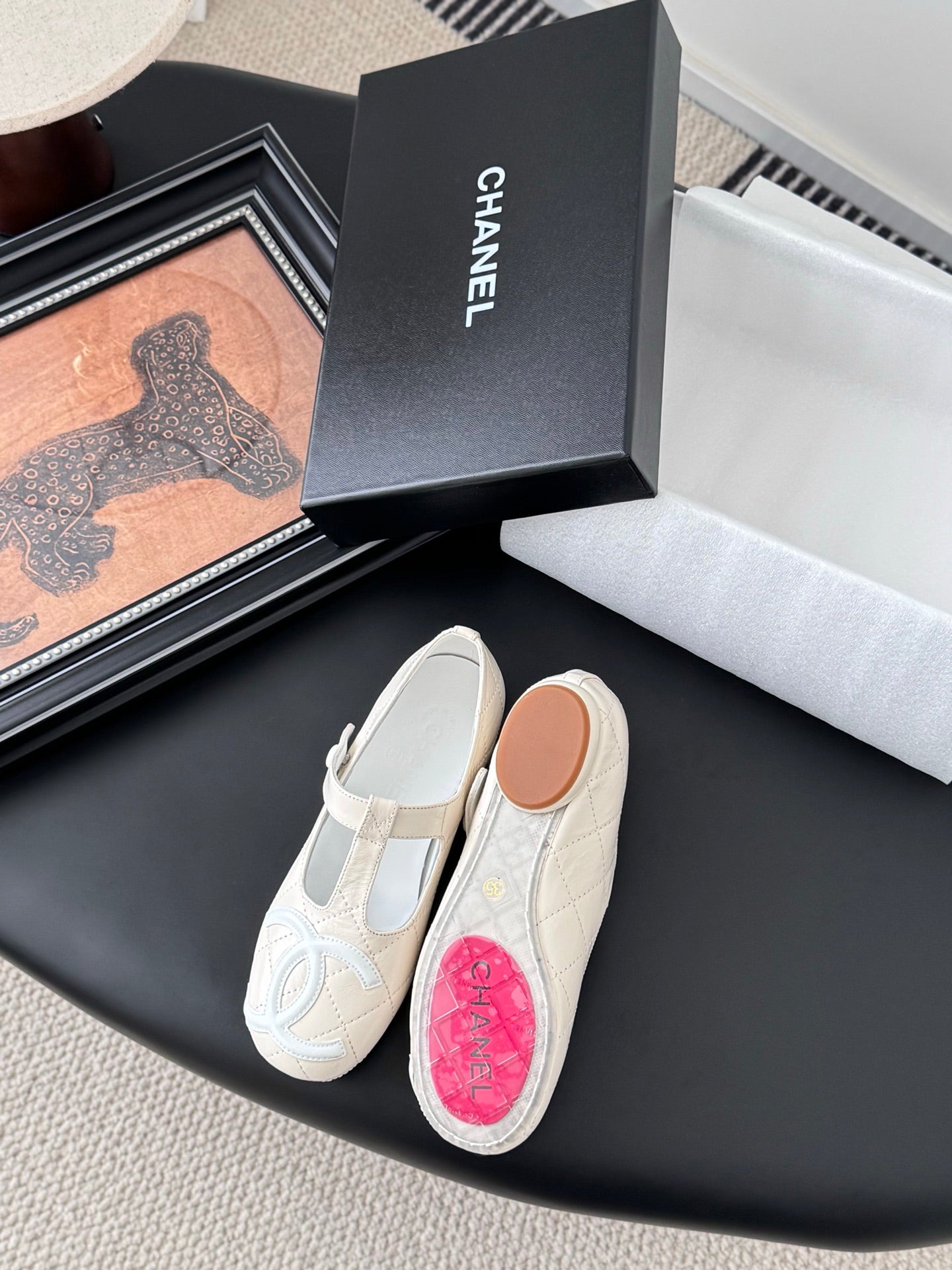 25 Vintage vintage series flat shoes