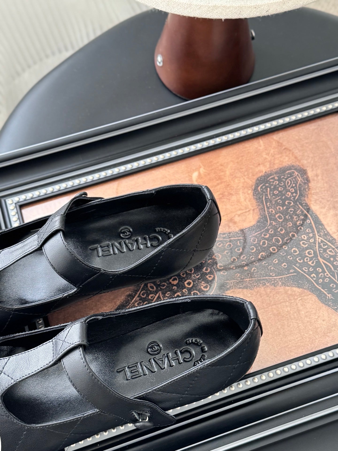 25 Vintage vintage series flat shoes