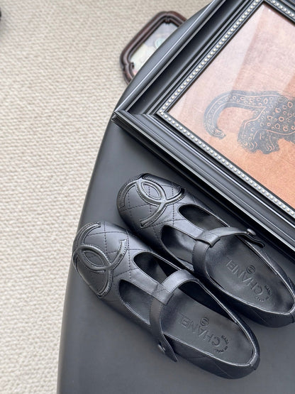 25 Vintage vintage series flat shoes