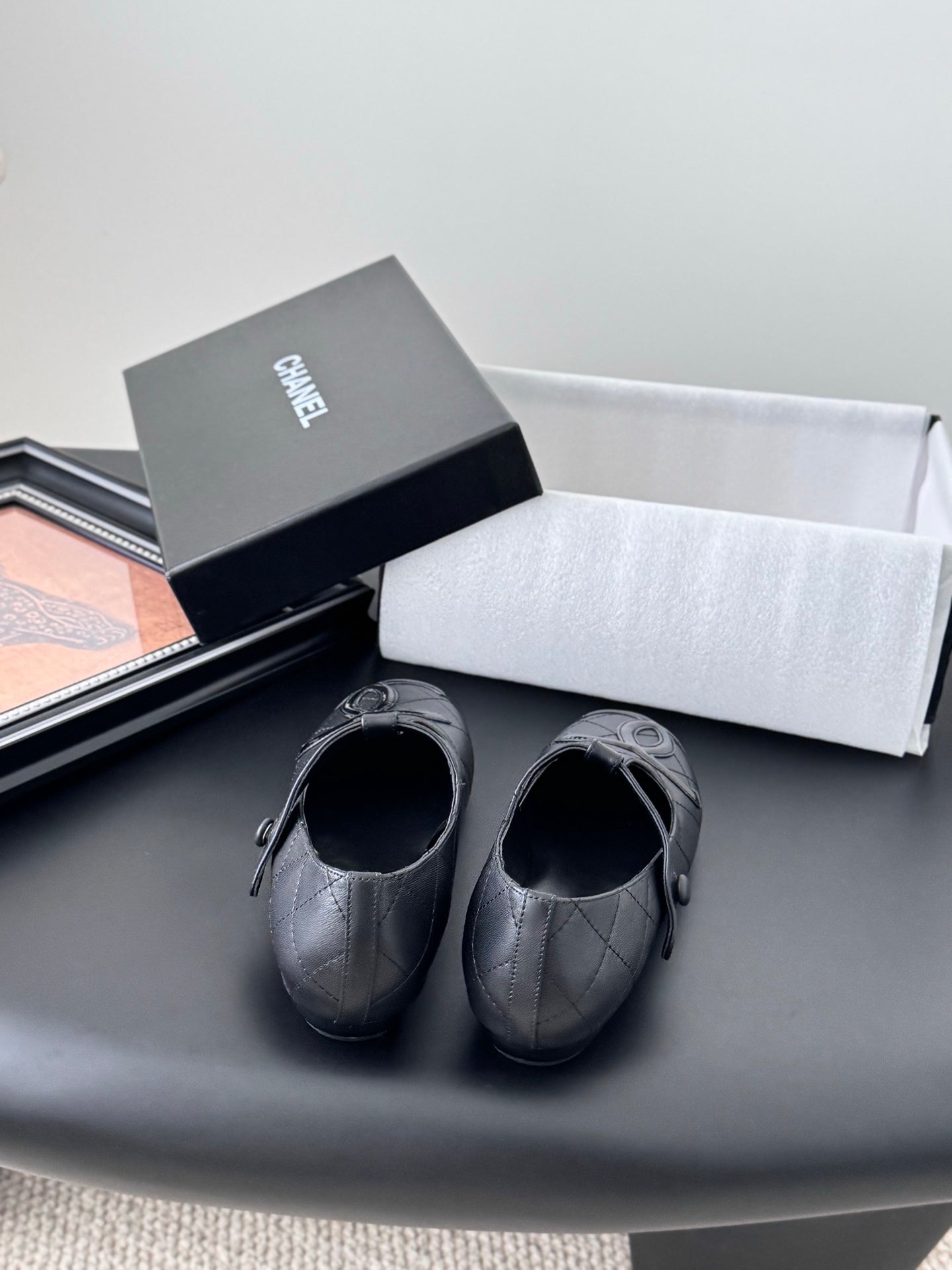 25 Vintage vintage series flat shoes