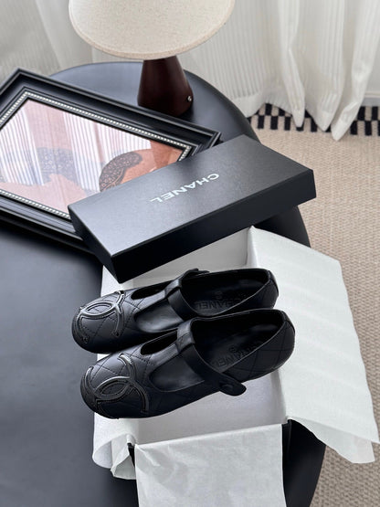 25 Vintage vintage series flat shoes