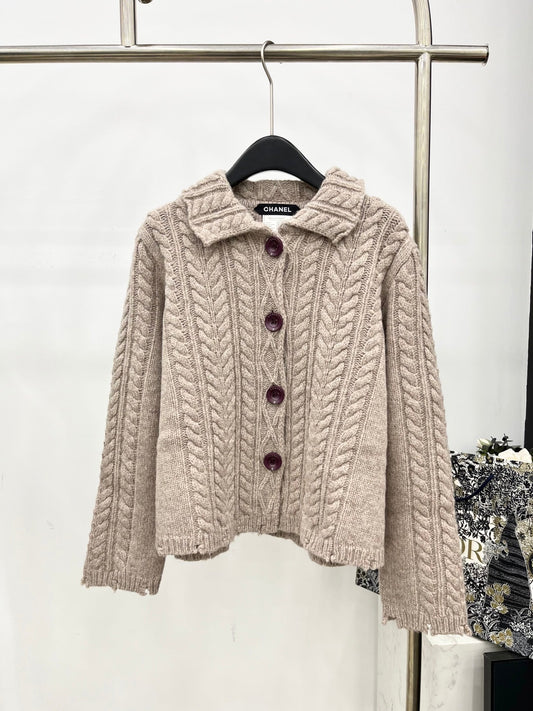25 Fried Dough Twists hook lapel cashmere cardigan