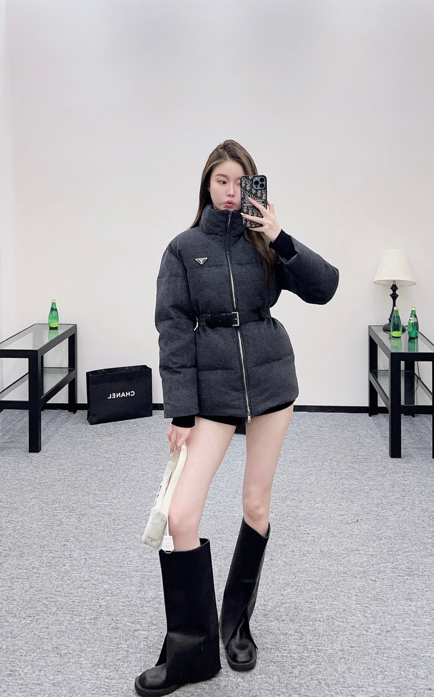 25 Stand up collar, waist belt, down wool jacket