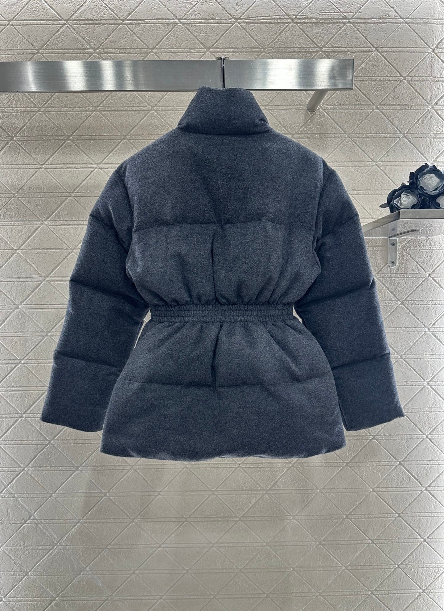 25 Stand up collar, waist belt, down wool jacket