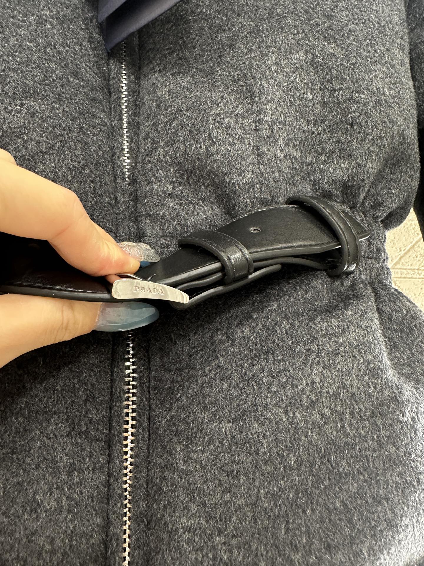 25 Stand up collar, waist belt, down wool jacket