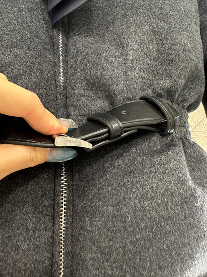 25 Stand up collar, waist belt, down wool jacket