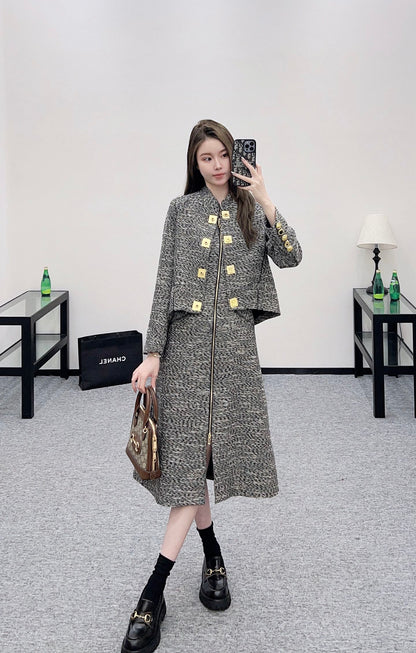 25 Front shoulder lapel jacket