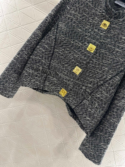 25 Front shoulder lapel jacket