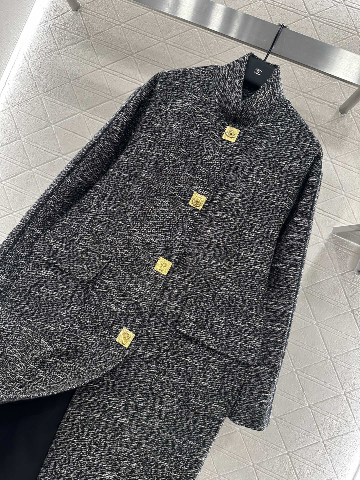 25 Collar cocoon shaped long coat