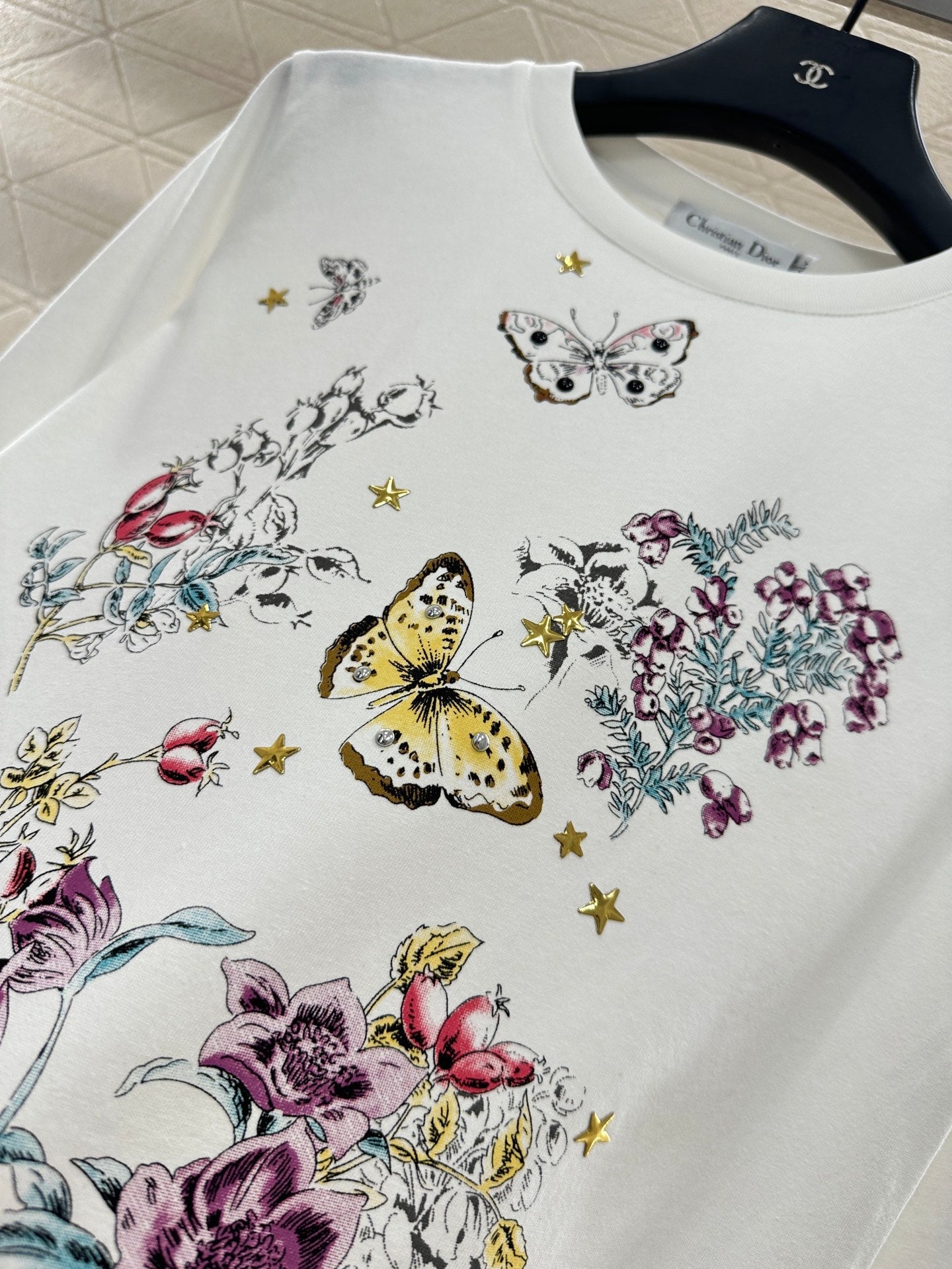 25 Round neck printed cotton long sleeved shirt