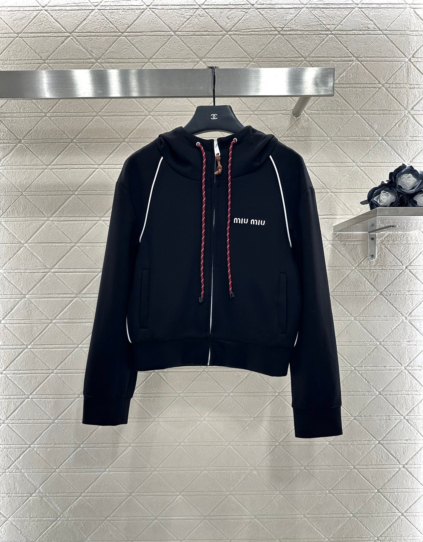 25 Hooded jacket and short skirt set