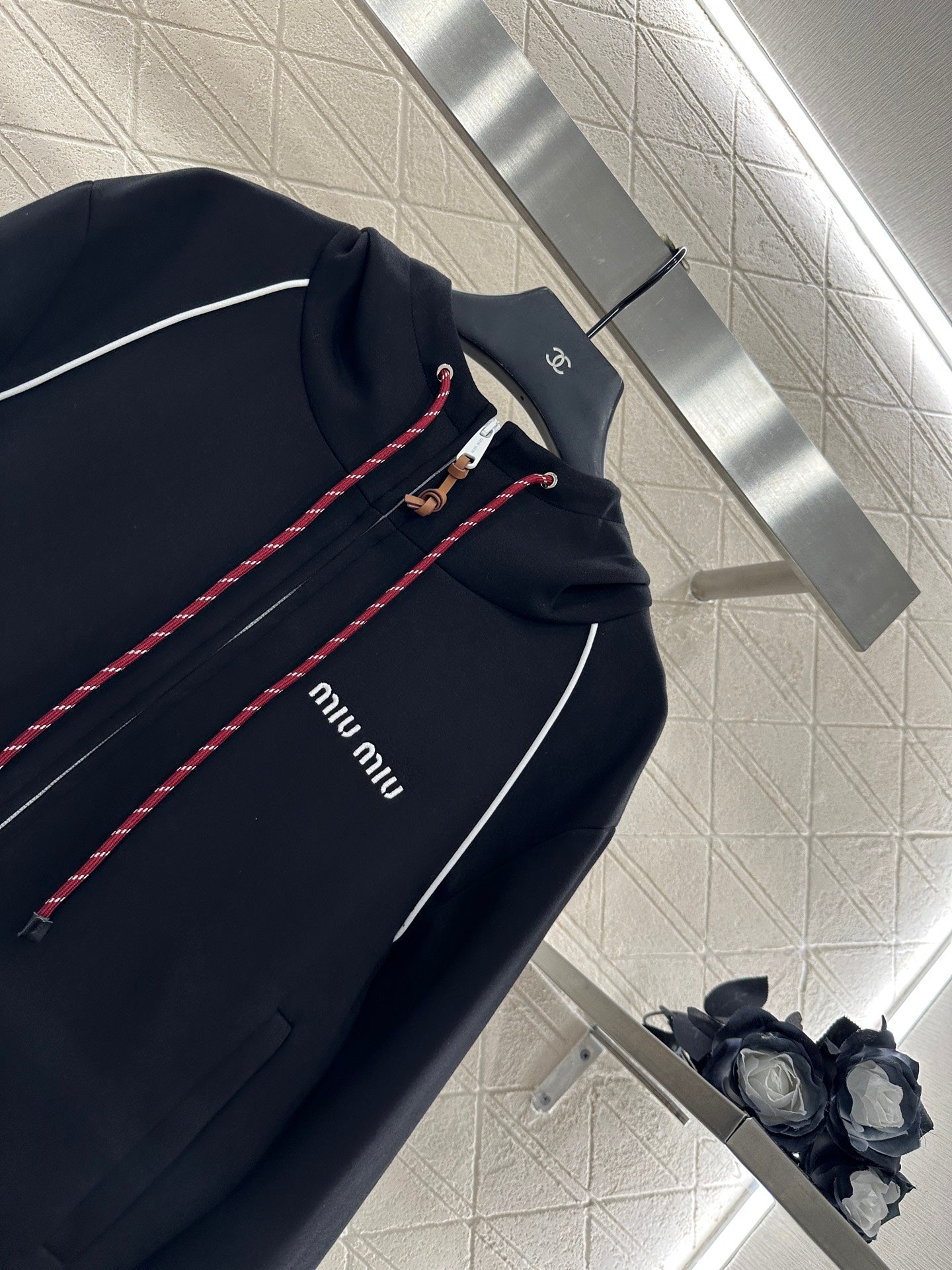 25 Hooded jacket and short skirt set