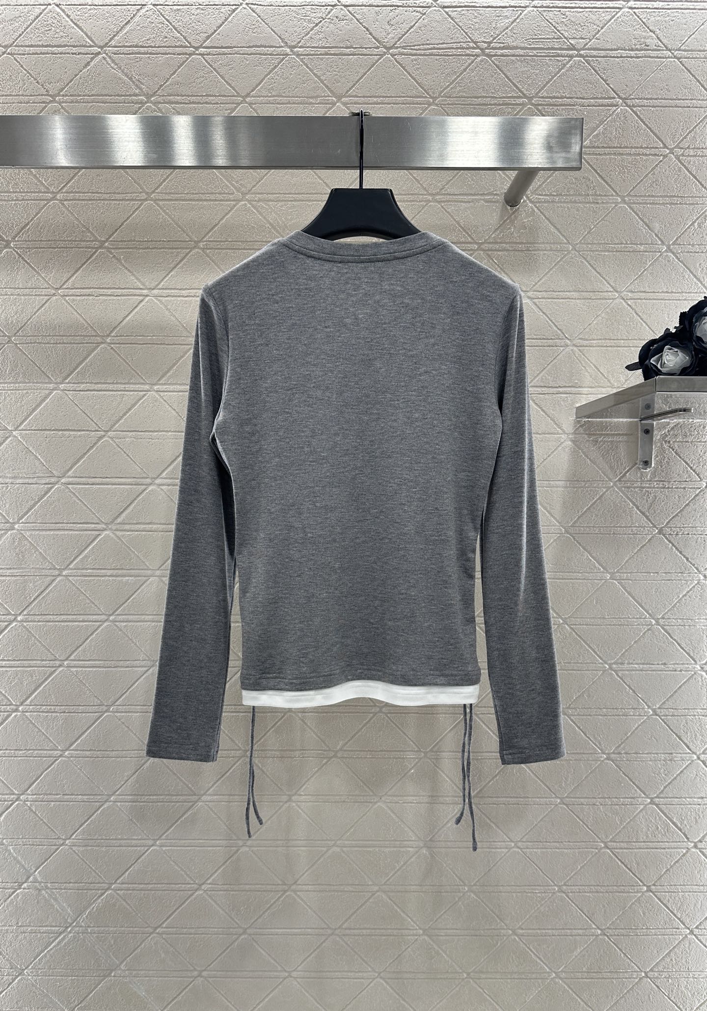 25 Fake two round neck long sleeved+half skirt set