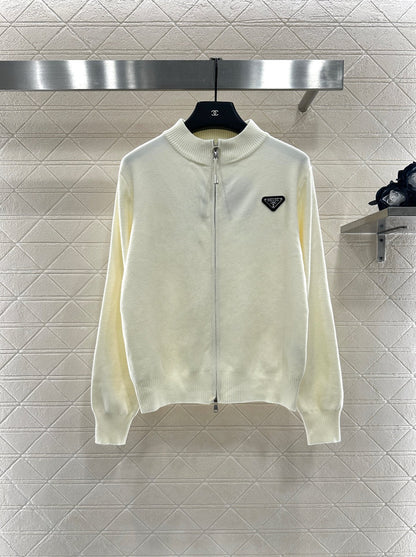 25 Zipper knitted wool jacket