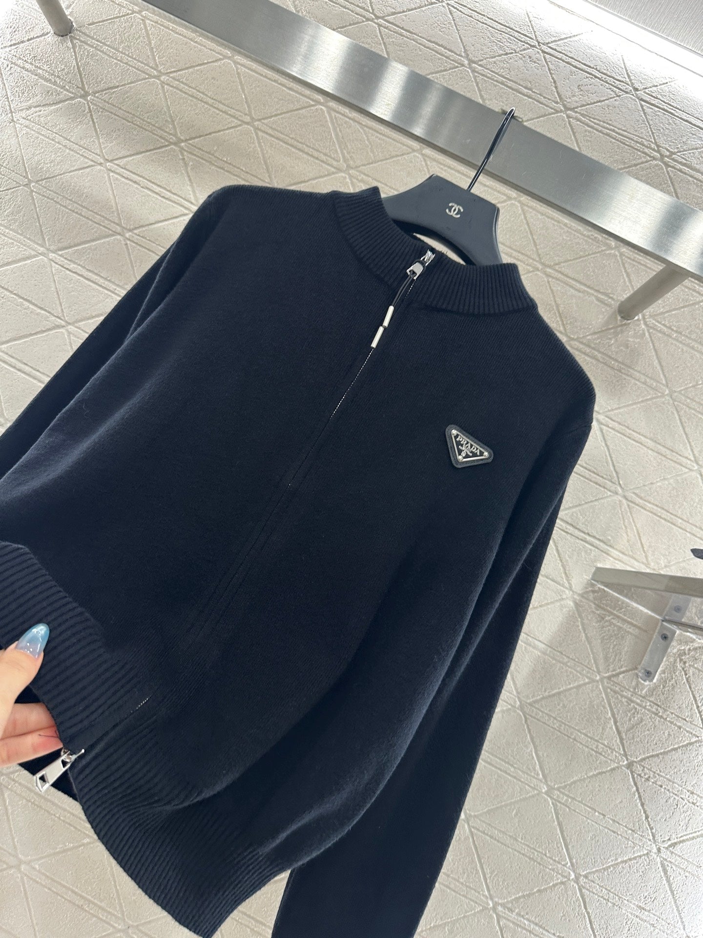 25 Zipper knitted wool jacket