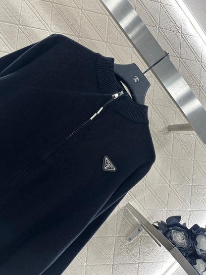 25 Zipper knitted wool jacket