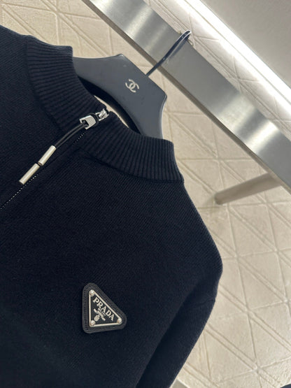 25 Zipper knitted wool jacket