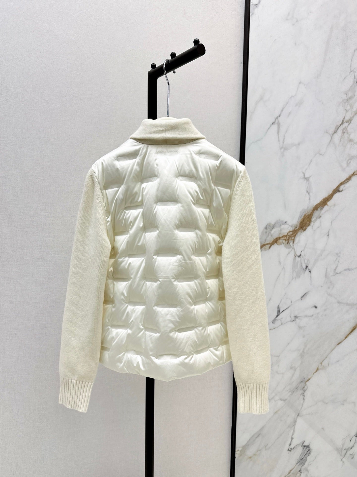 25 New knitted spliced goose down jacket