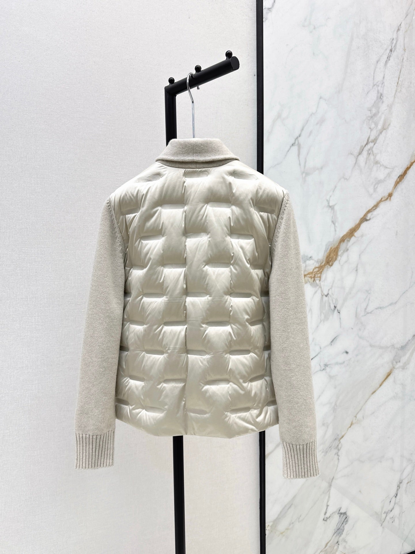 25 New knitted spliced goose down jacket